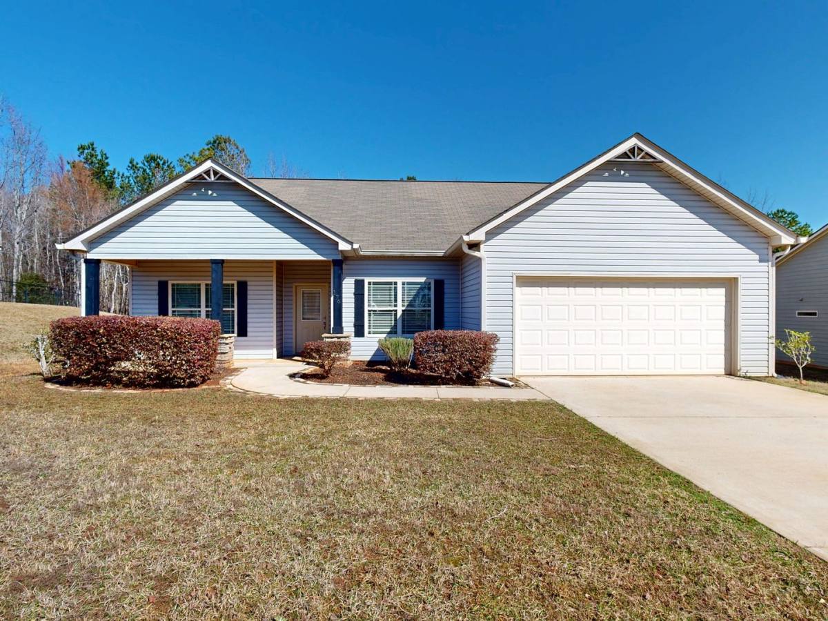 House for rent at 176 Garrett Dr, Eatonton, GA 31024