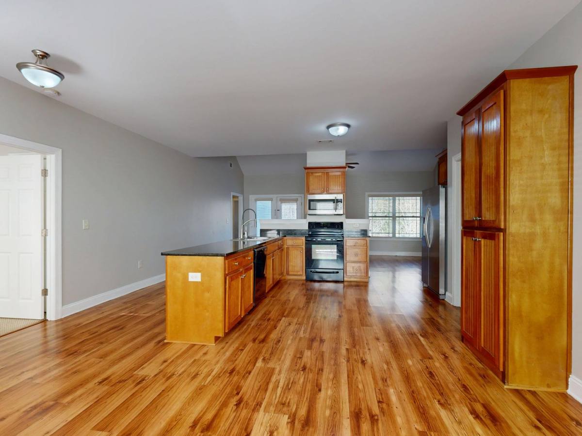 House for rent at 176 Garrett Dr, Eatonton, GA 31024