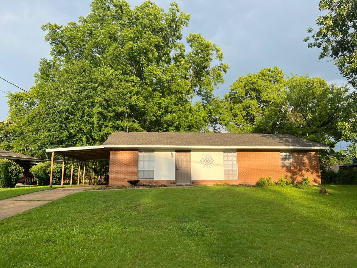 House for rent at 107 Richmond Way, Prattville, AL 36066