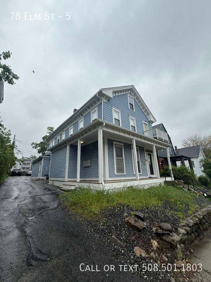 Apartment for rent at 78 Elm St #5, Worcester, MA 01609