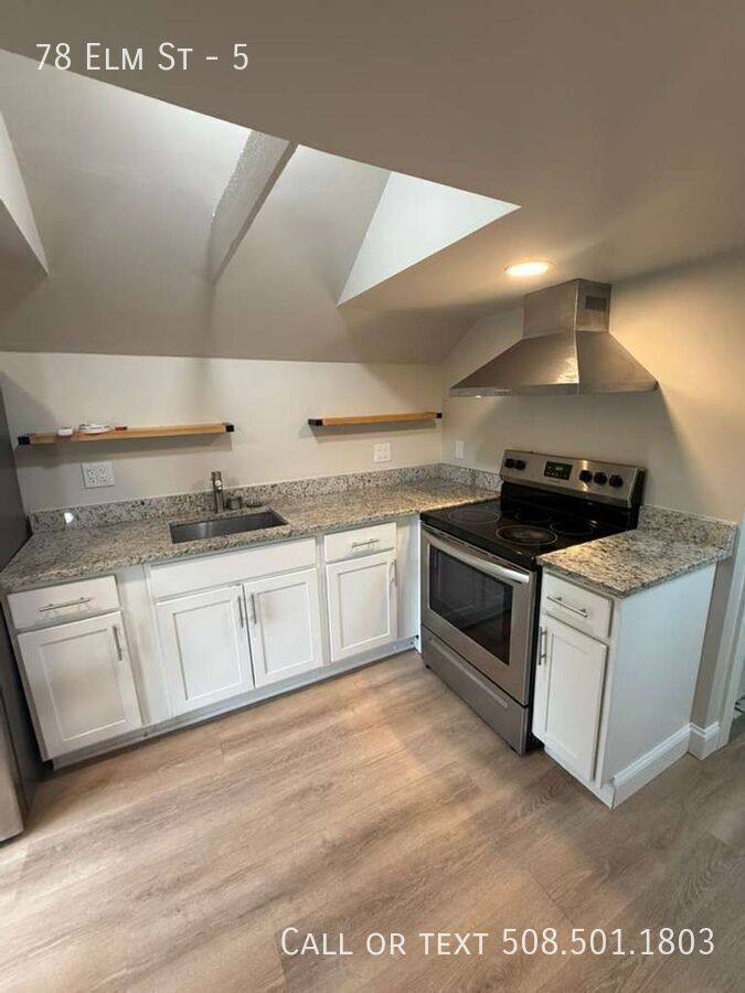 Apartment for rent at 78 Elm St #5, Worcester, MA 01609
