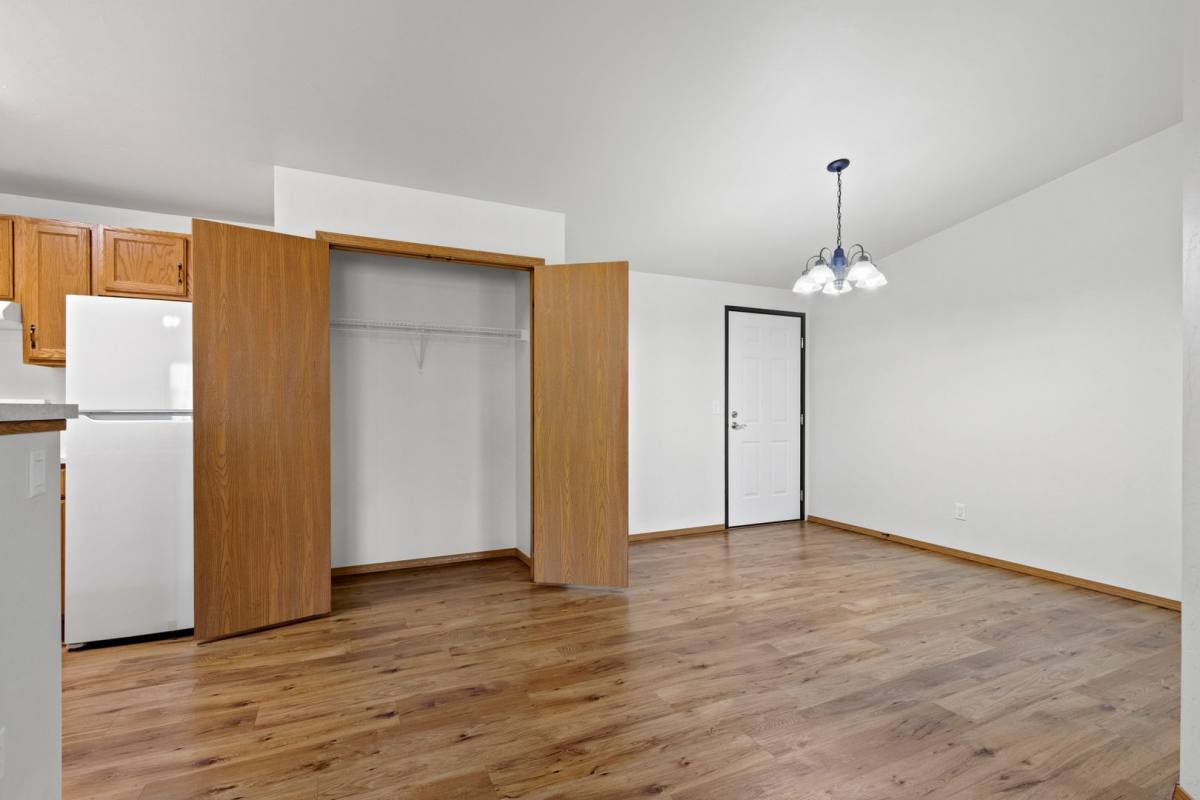 Apartment for rent at 1516 & 1518 Redstone Trail, Green Bay, WI 54313