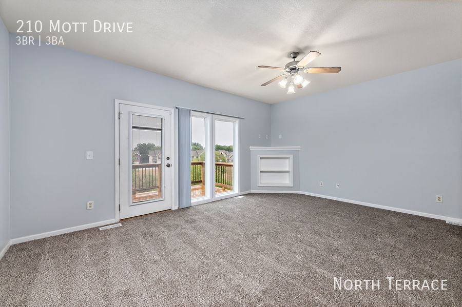 Townhouse for rent at 210 Mott Dr, Raymore, MO 64083