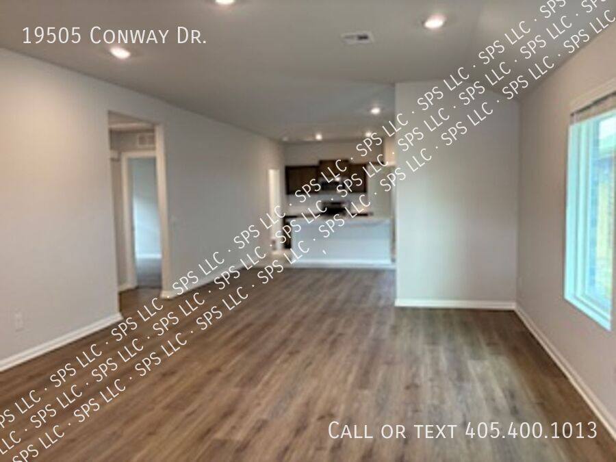 House for rent at 19505 Conway Dr, Edmond, OK 73012