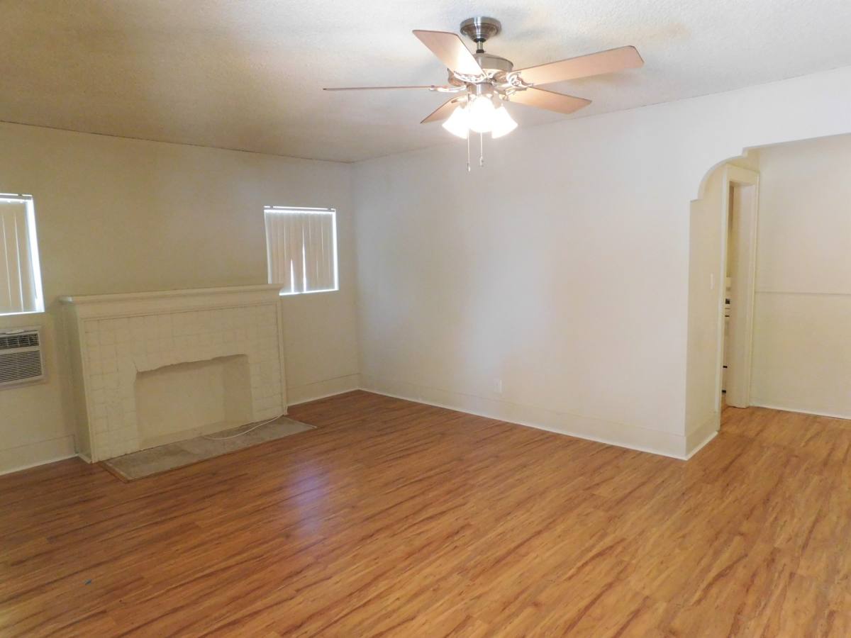 Apartment for rent at 1250 E Villa St, Pasadena, CA 91106
