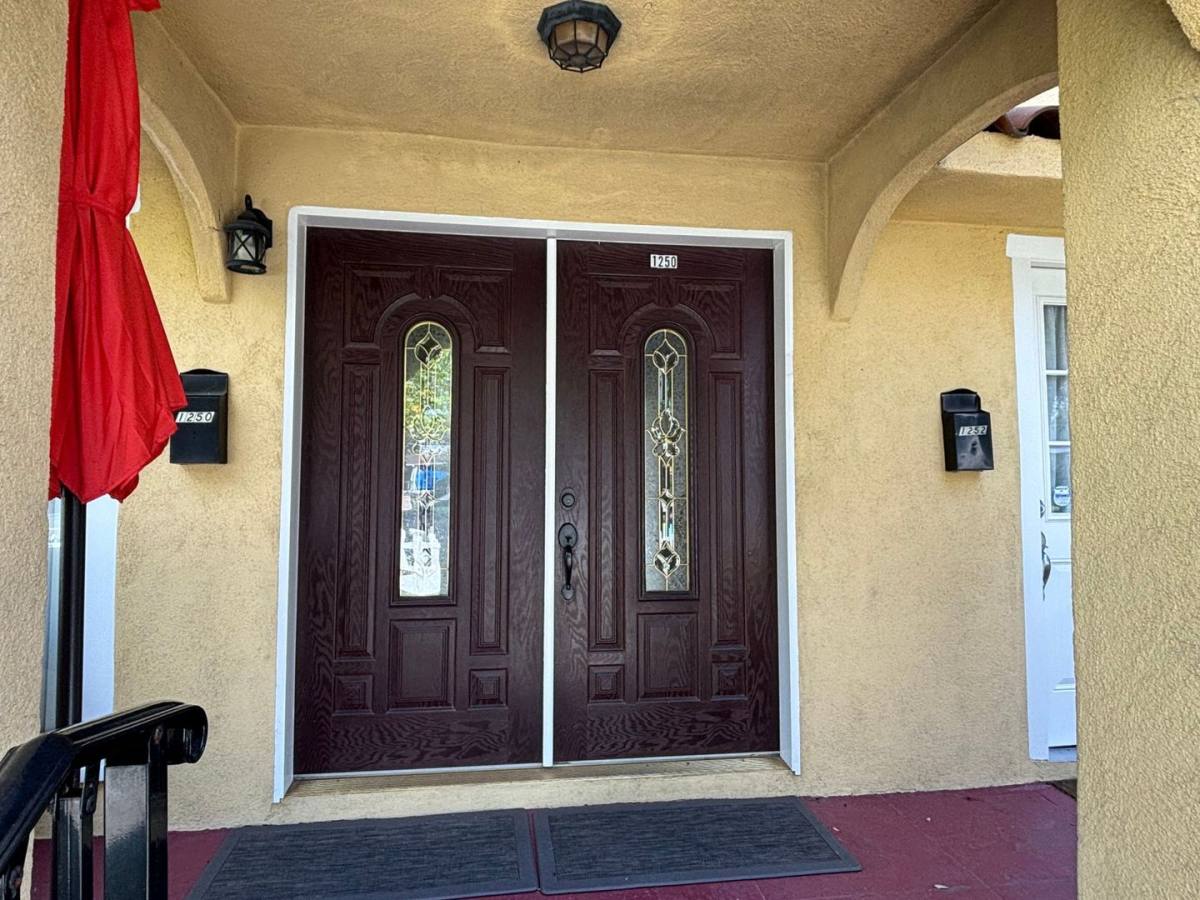 Apartment for rent at 1250 E Villa St, Pasadena, CA 91106