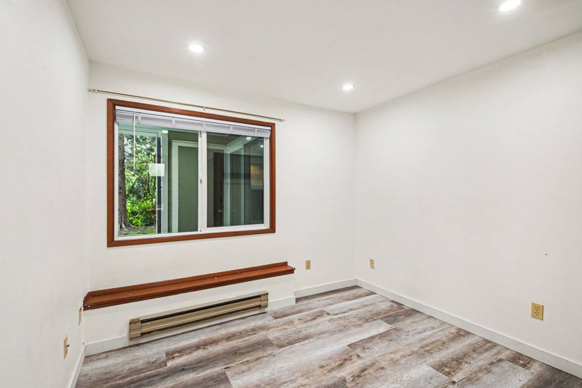 Condo for rent at 7573 Old Redmond Rd, Redmond, WA 98052