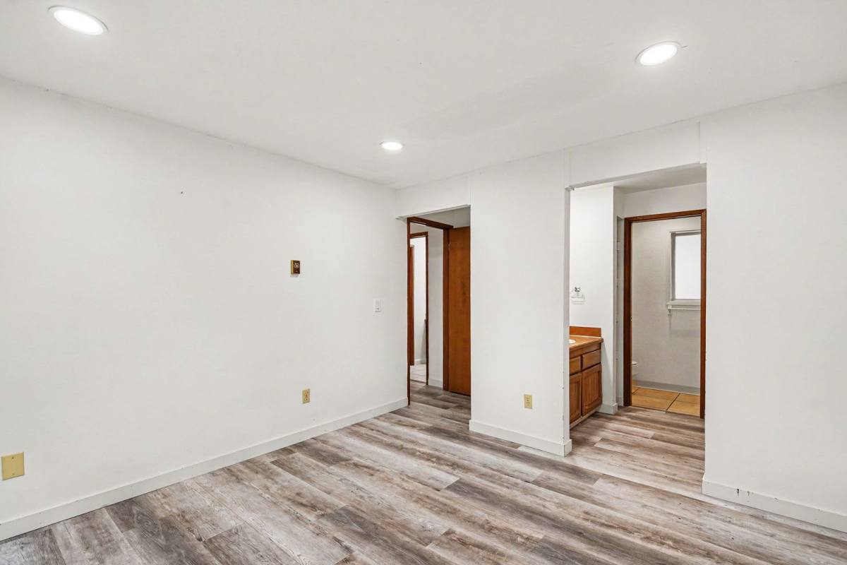 Condo for rent at 7573 Old Redmond Rd, Redmond, WA 98052