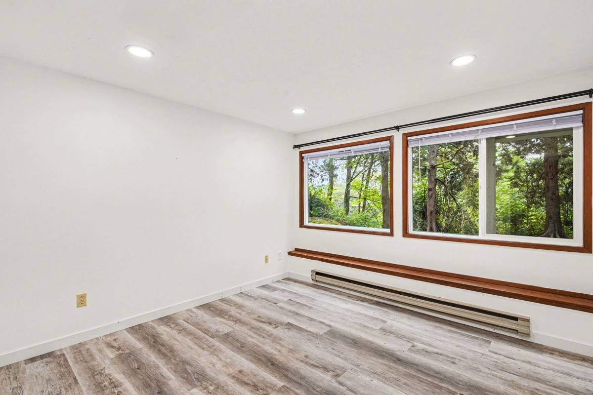 Condo for rent at 7573 Old Redmond Rd, Redmond, WA 98052