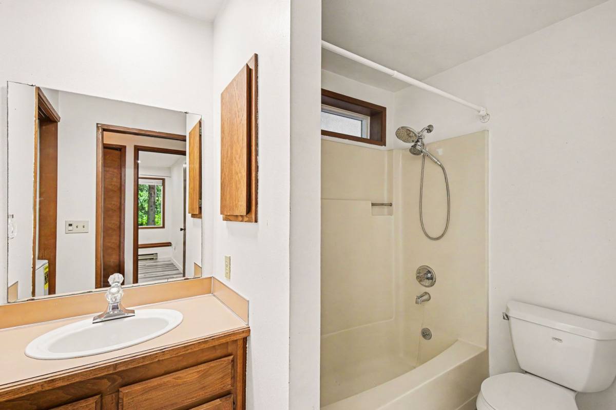 Condo for rent at 7573 Old Redmond Rd, Redmond, WA 98052