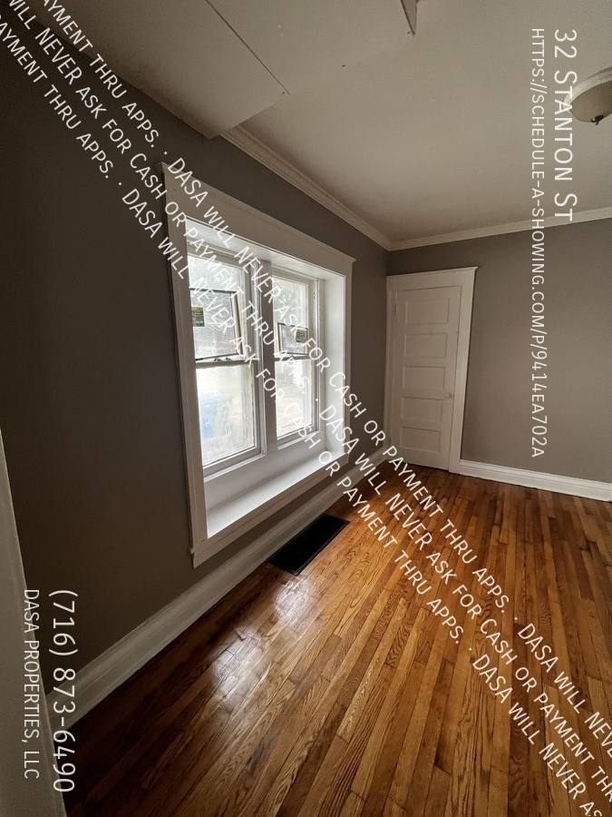 House for rent at 32 Stanton St, Rochester, NY 14611