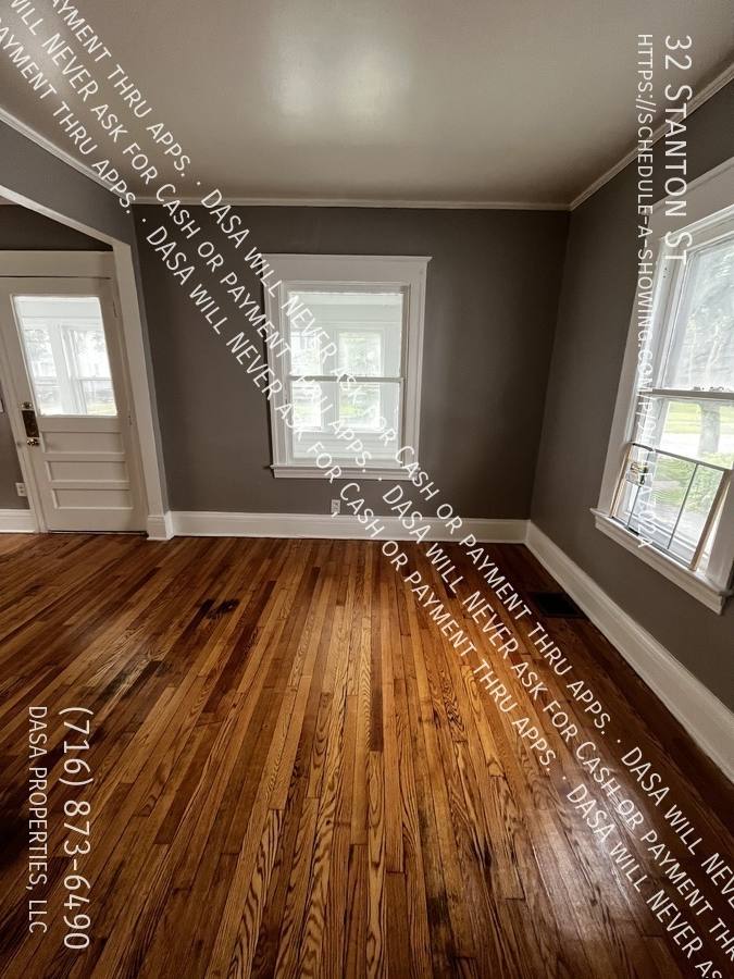 House for rent at 32 Stanton St, Rochester, NY 14611