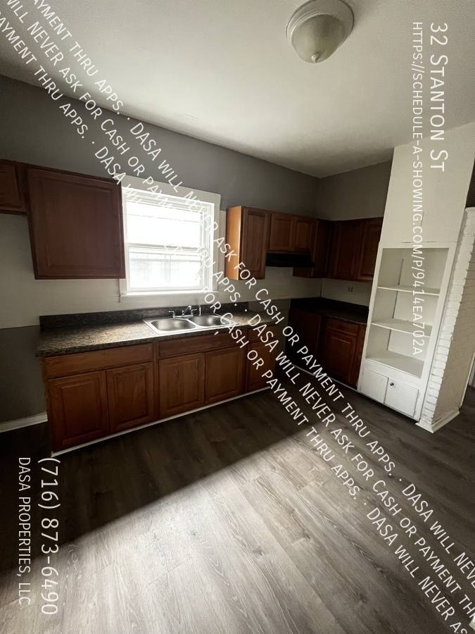 House for rent at 32 Stanton St, Rochester, NY 14611