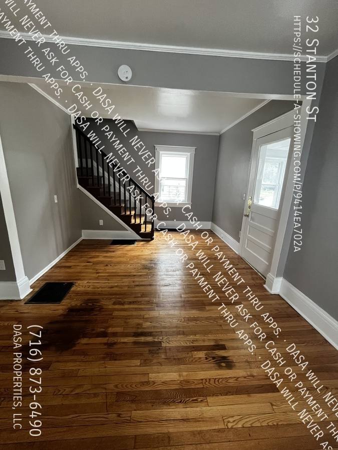 House for rent at 32 Stanton St, Rochester, NY 14611