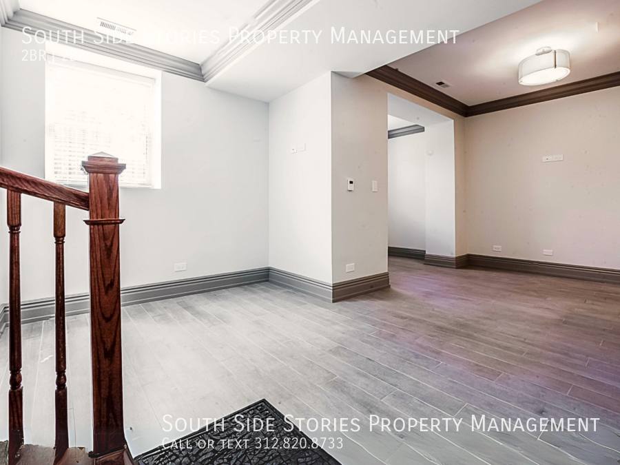 Apartment for rent at 4350 S Prairie Ave #1, Chicago, IL 60653