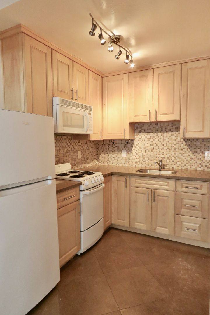 Apartment for rent at 1343 4th Ave, San Francisco, CA 94122