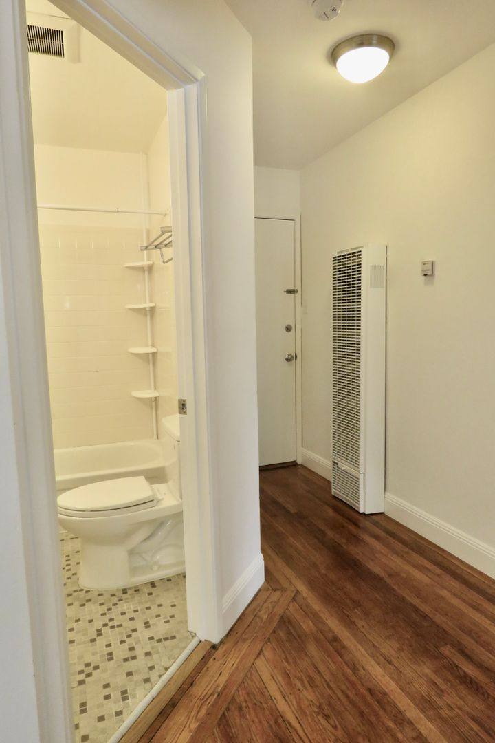 Apartment for rent at 1343 4th Ave, San Francisco, CA 94122