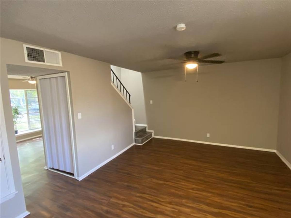 Townhouse for rent at 1208 Churing, San Antonio, TX 78245