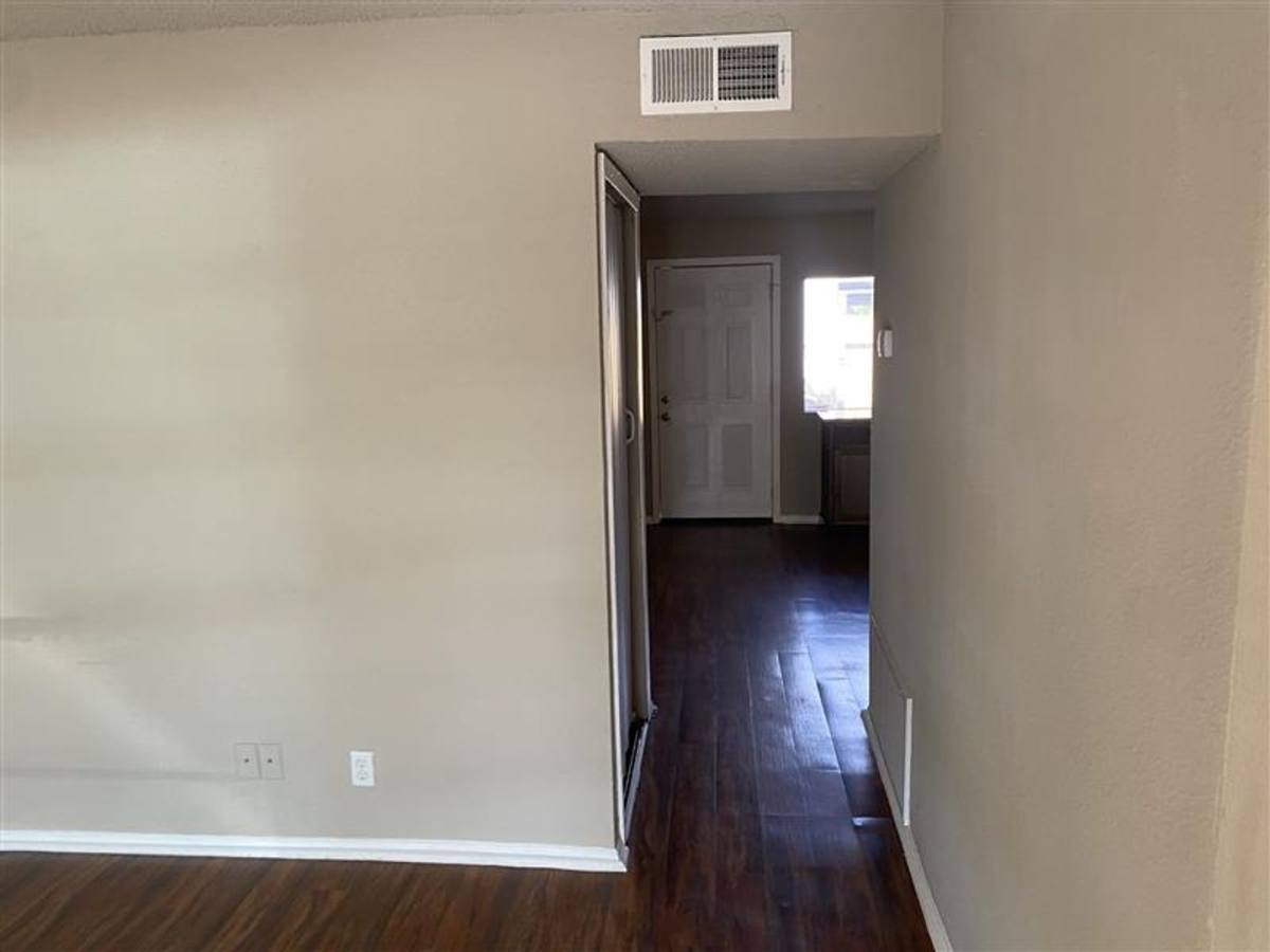 Townhouse for rent at 1208 Churing, San Antonio, TX 78245
