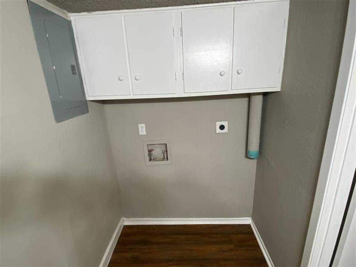 Townhouse for rent at 1208 Churing, San Antonio, TX 78245