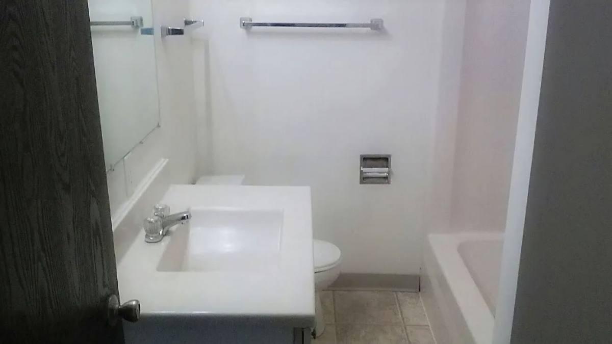 Apartment for rent at 2017 NW Hickory Lane, Ankeny, IA 50023