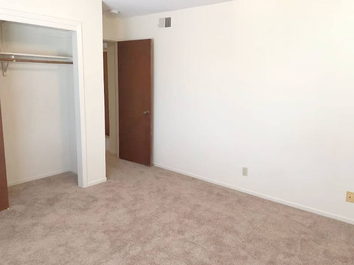 Apartment for rent at 2017 NW Hickory Lane, Ankeny, IA 50023