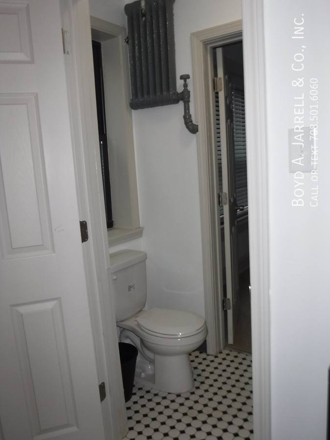 Apartment for rent at 5325 S Cornell Ave #404, Chicago, IL 60615