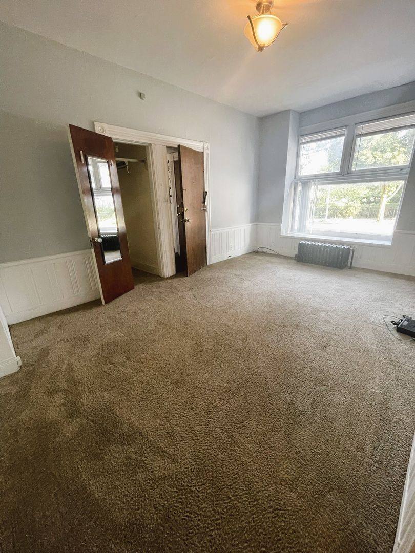 Apartment for rent at 401 S Division St, Ann Arbor, MI 48104