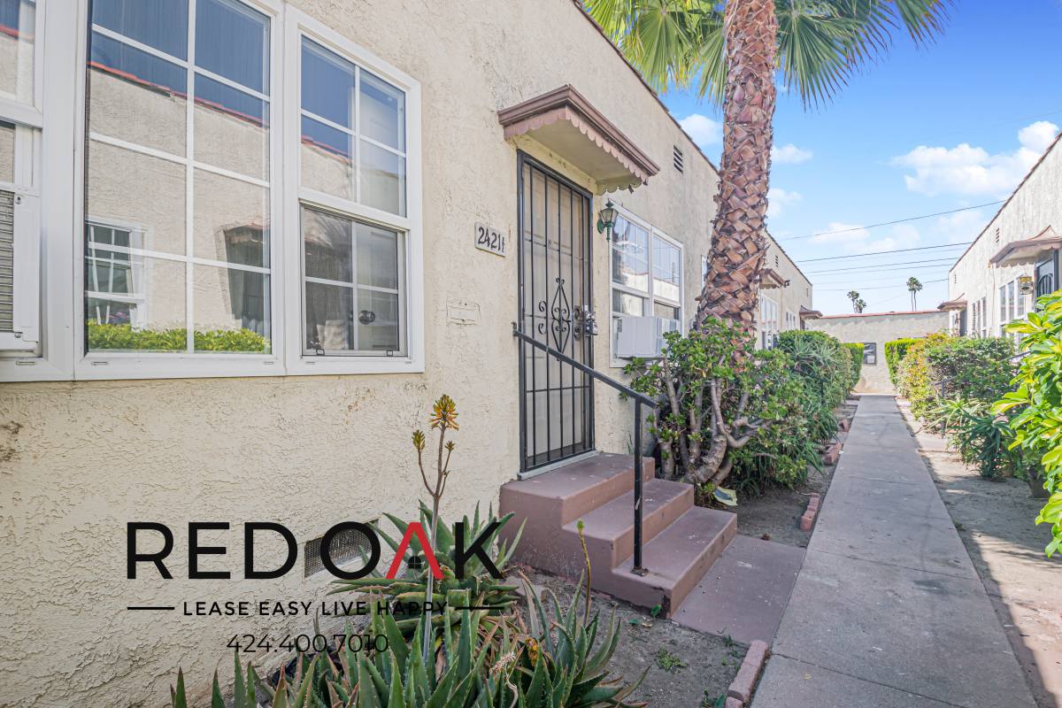 Condo for rent at 2417 W Vernon Ave #2421 1 2, Los Angeles, CA 90008