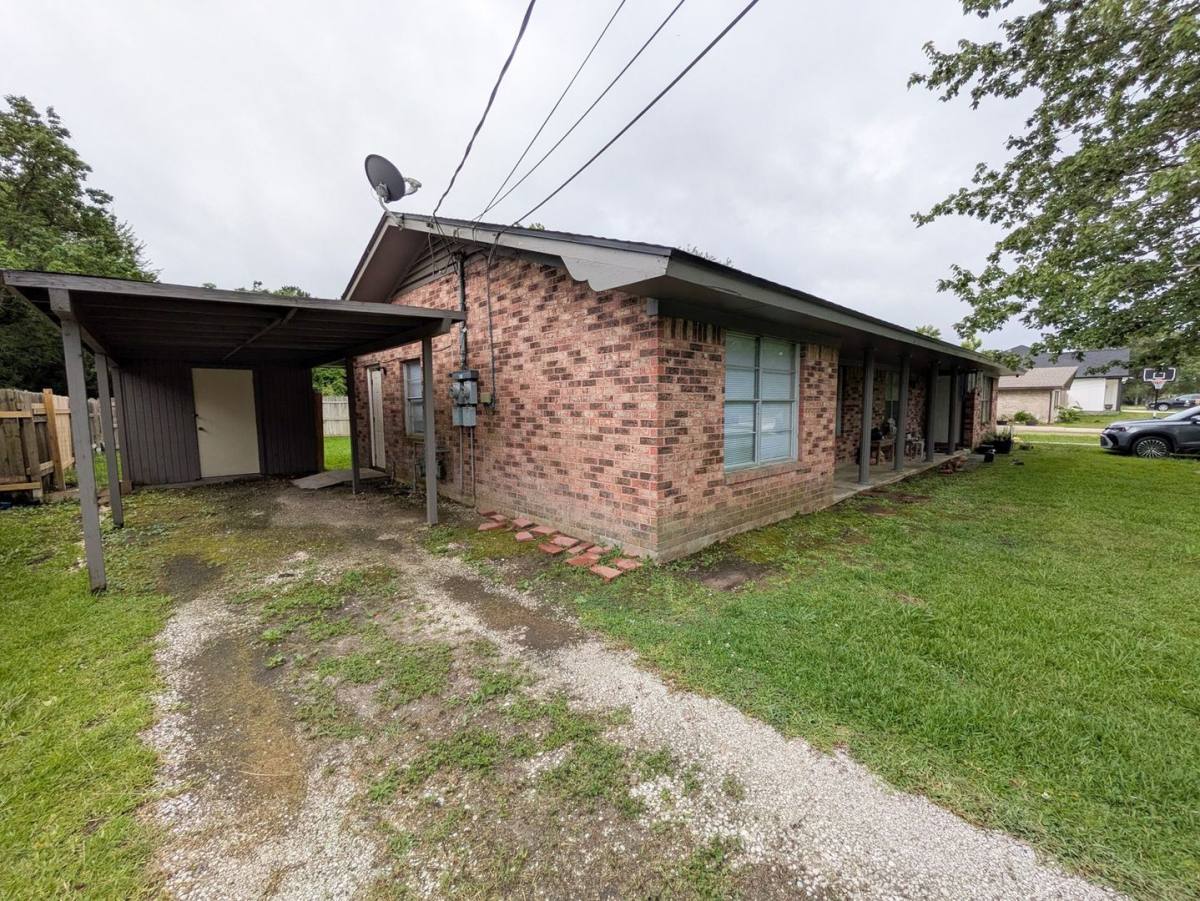 Apartment for rent at 2340 Wise St, Bridge City, TX 77611