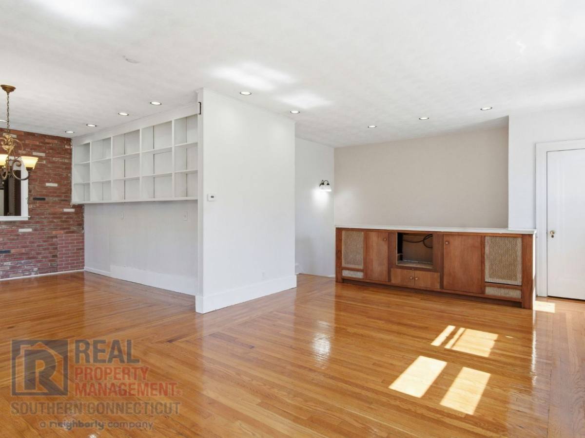 Apartment for rent at 30 Coram St, Hamden, CT 06517