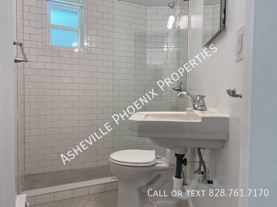 Apartment for rent at 25 Howland Rd #R 21A, Asheville, NC 28804