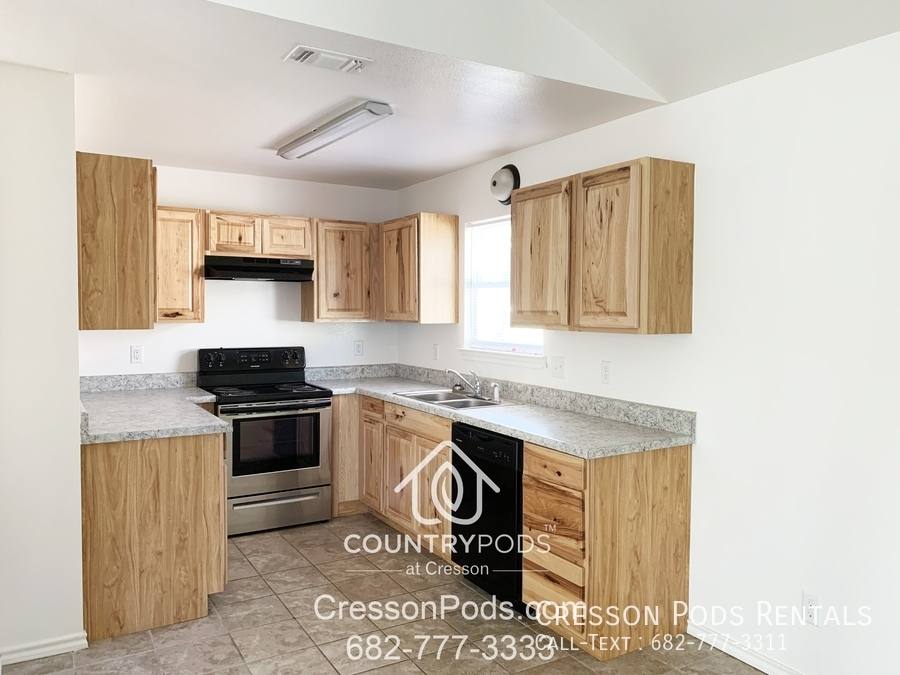 Apartment for rent at 9132 Putteet Rd, Cresson, TX 76035