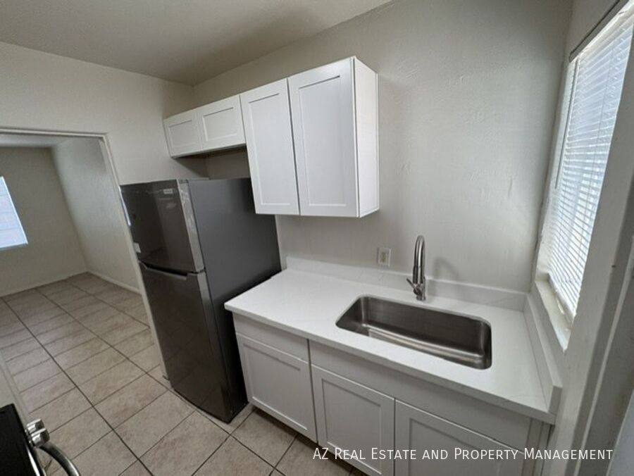 Apartment for rent at 1038 N 16th St, Phoenix, AZ 85006