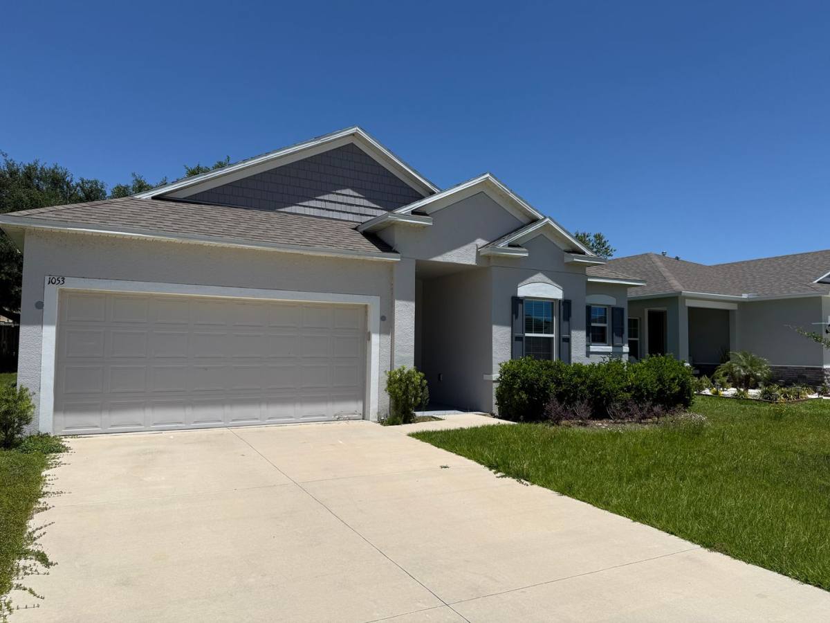 House for rent at 1053 Bradford Ridge Dr, Leesburg, FL 34748