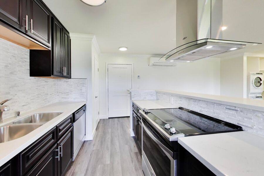 Townhouse for rent at 1662 Hollenbeck Ave #19, Sunnyvale, CA 94087