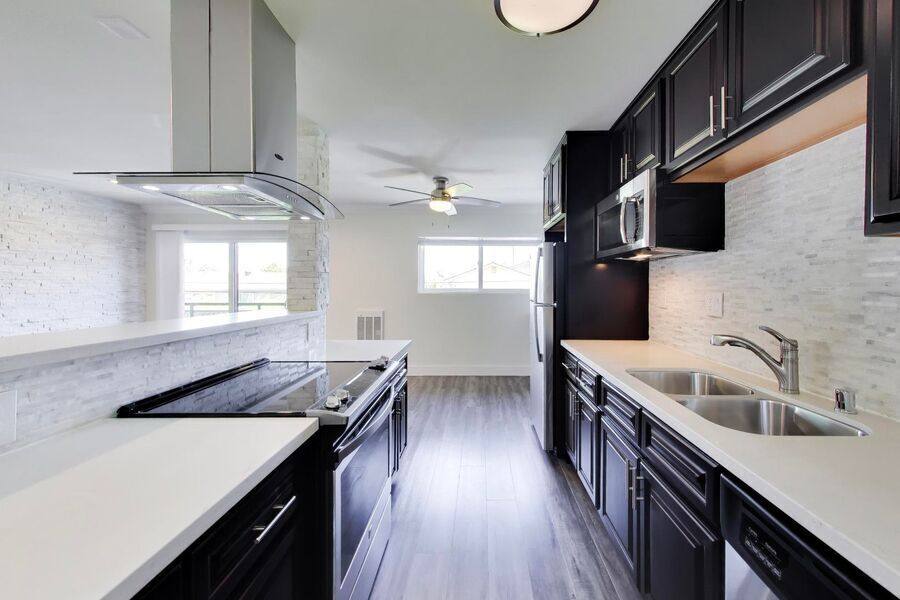 Townhouse for rent at 1662 Hollenbeck Ave #19, Sunnyvale, CA 94087