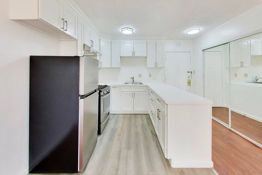 Apartment for rent at 671 Vernon St #302, Oakland, CA 94610