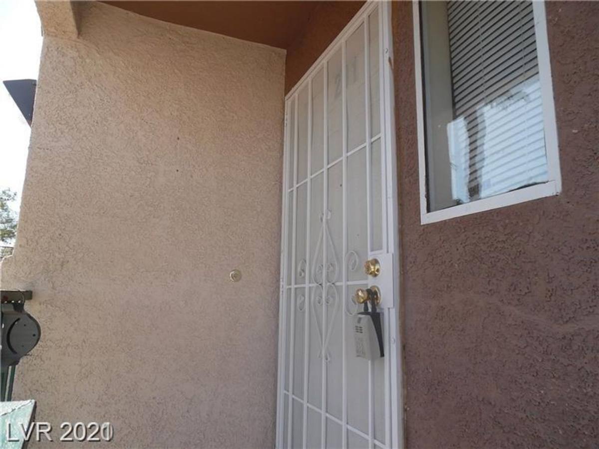 Apartment for rent at 1517 Frank Aved, Las Vegas, NV 89110