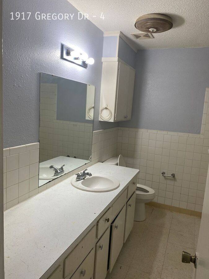 Apartment for rent at 1917 Gregory Dr #4, Amarillo, TX 79106