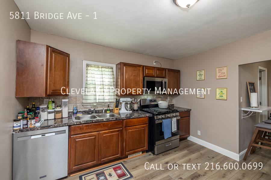 Apartment for rent at 5811 Bridge Ave #1, Cleveland, OH 44102