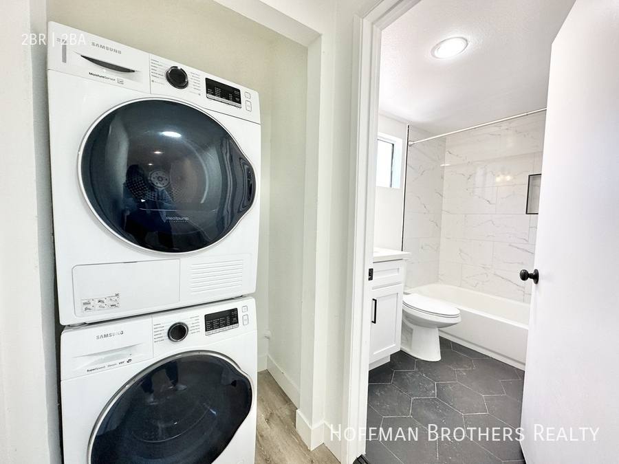 Apartment for rent at 5440 Carlton Way #103, Los Angeles, CA 90027
