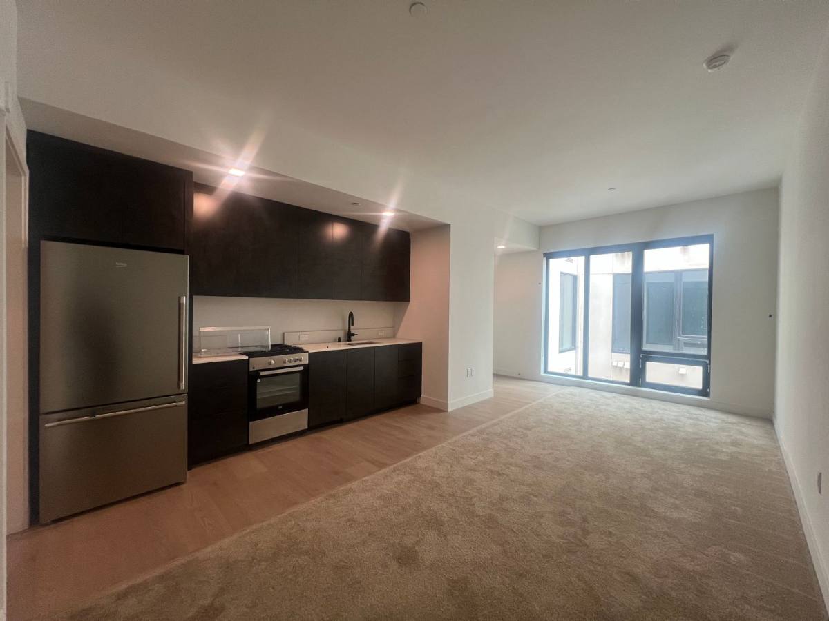 Apartment for rent at 10700 Tabor St, Los Angeles, CA 90034