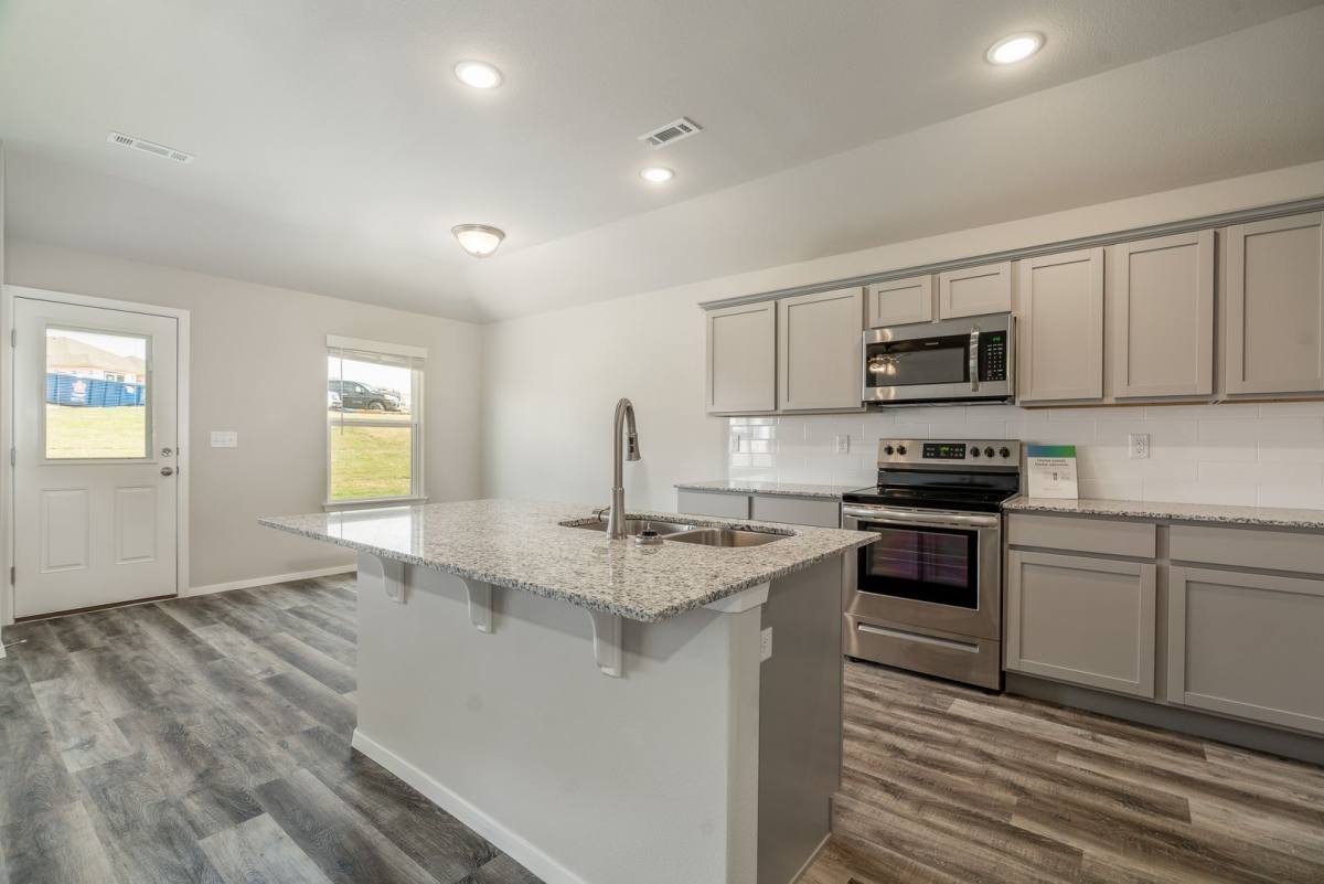 House for rent at 529 Woodcreek Loop, Lowell, AR 72745