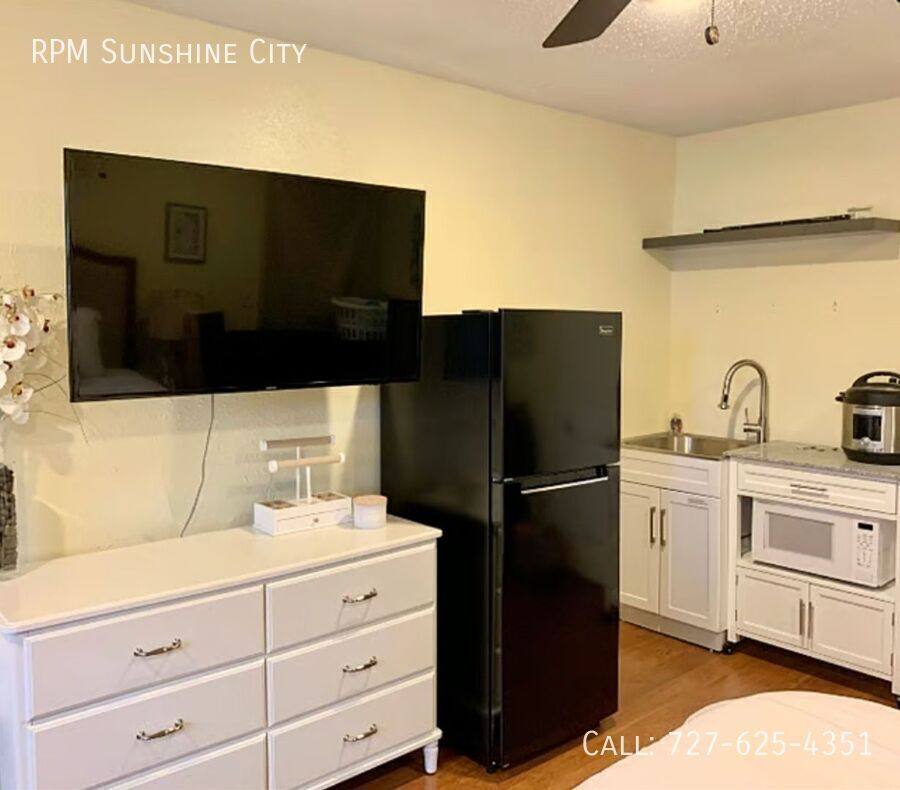 Apartment for rent at 3110 W Euclid Ave #B, Tampa, FL 33629