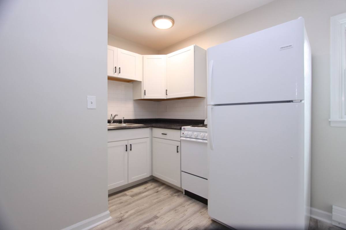 Apartment for rent at 33-35 Abruyn St, Kingston, NY 12401