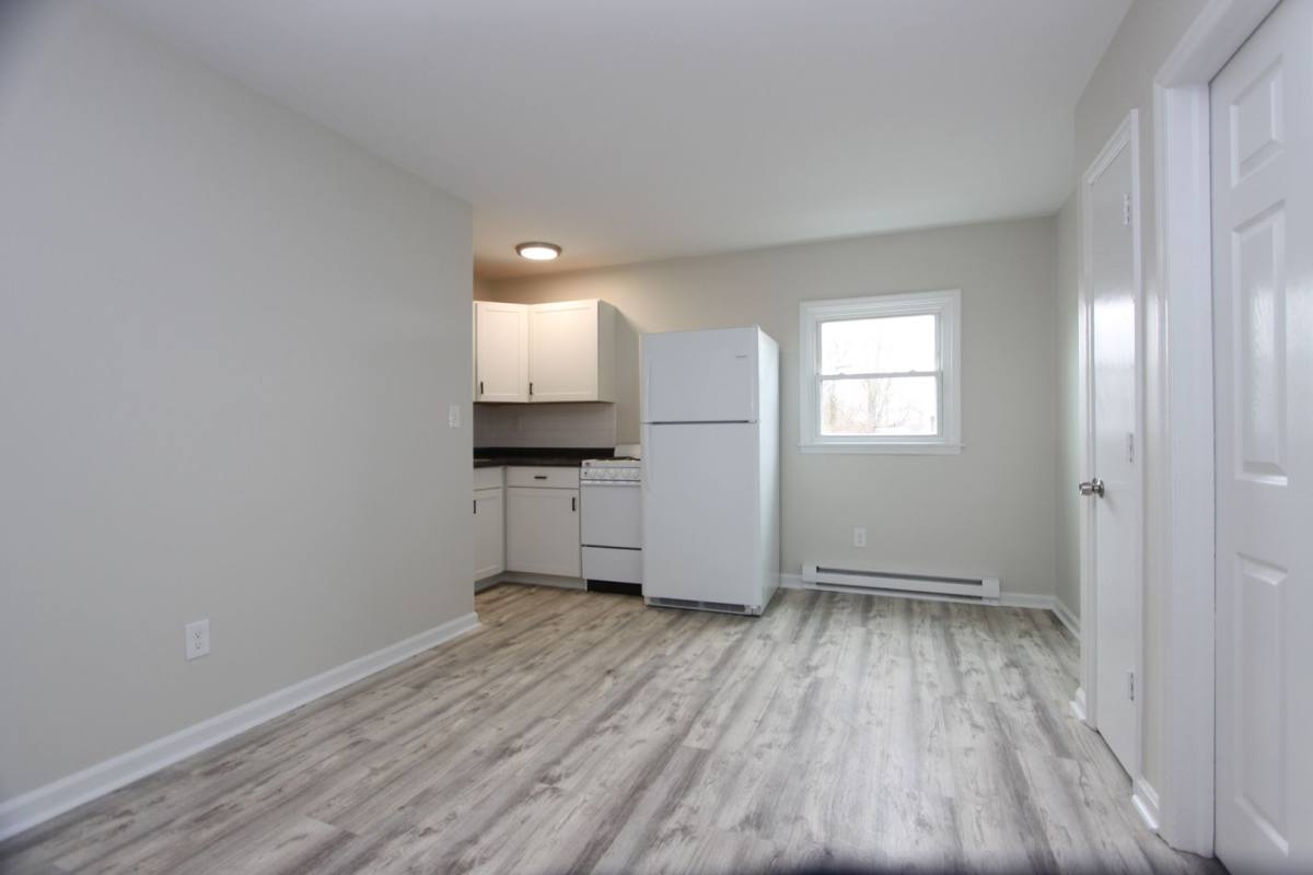 Apartment for rent at 33-35 Abruyn St, Kingston, NY 12401