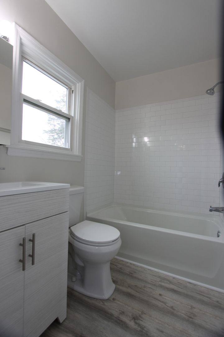 Apartment for rent at 33-35 Abruyn St, Kingston, NY 12401