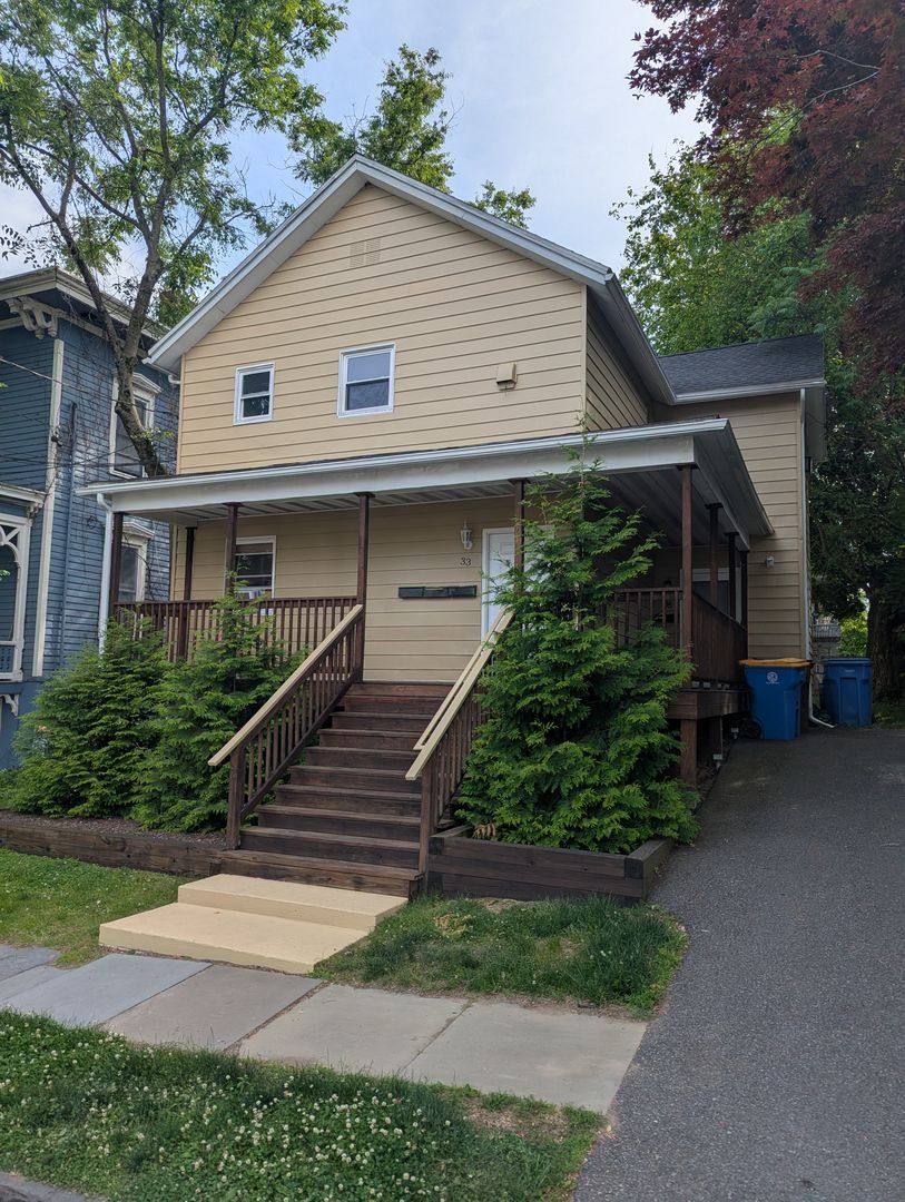 Apartment for rent at 33-35 Abruyn St, Kingston, NY 12401