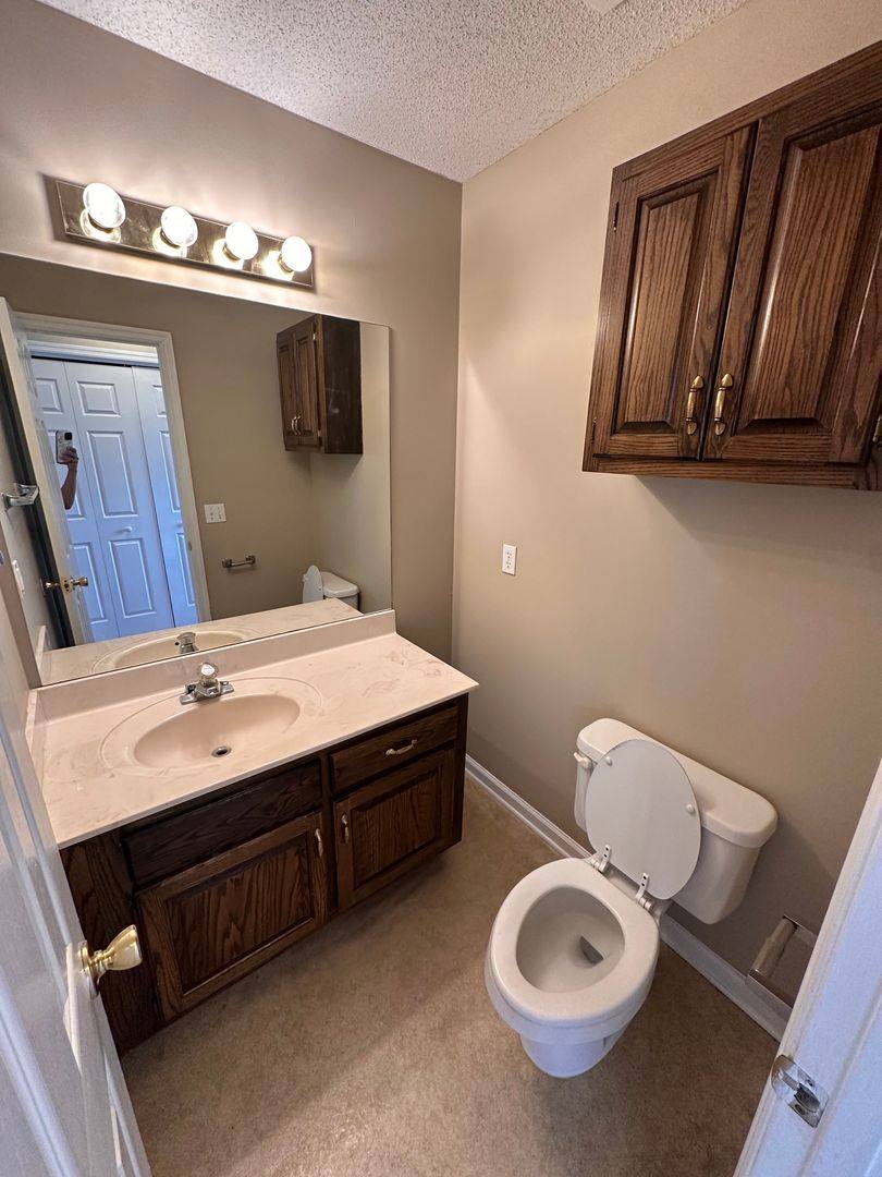 Apartment for rent at 900 Country Club Rd, Statesboro, GA 30458